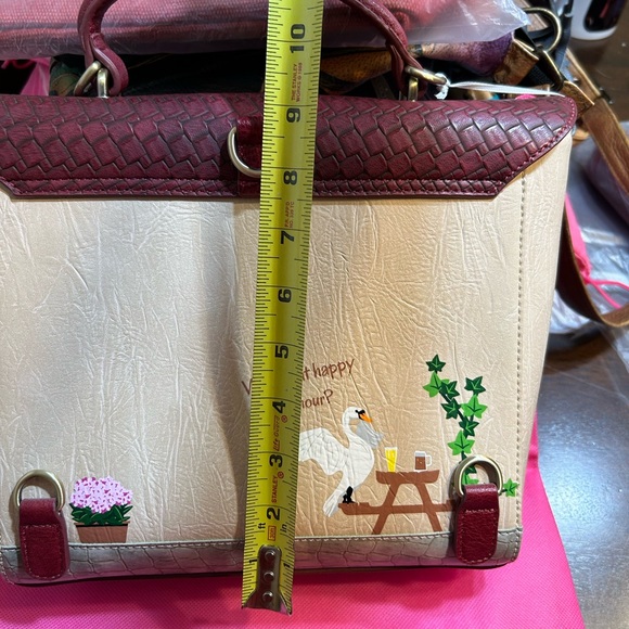 Vendula London Swan Inn backpack/bag - Picture 4 of 7